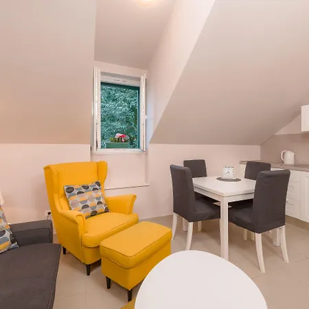 Ora Apartman *