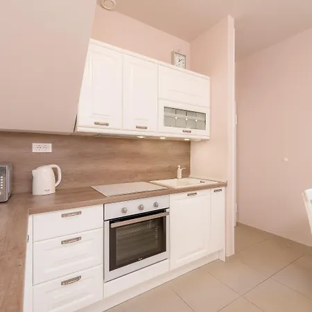 Ora Διαμέρισμα Σπλιτ