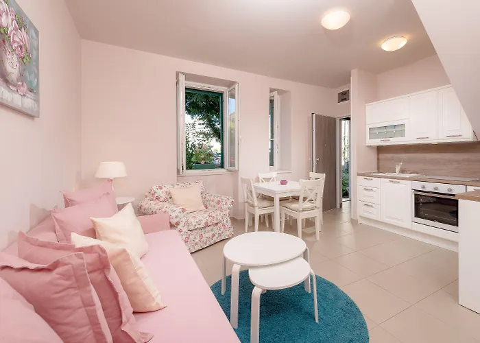 Ora Apartament *