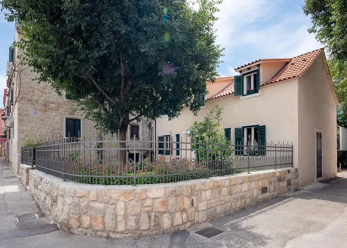 Apartament Ora *
