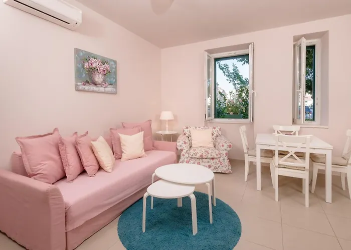 Ora Apartament *